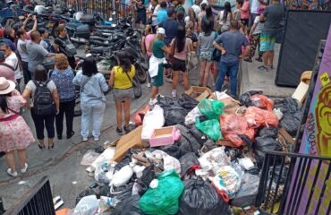 Basura en la comuna 13 Exclusivo Colombia