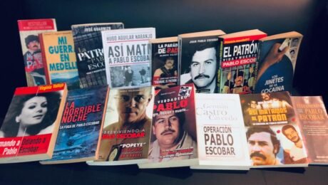 Decenas de libros escritos sobre Pablo Escobar